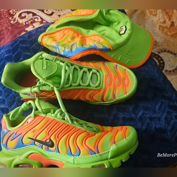 Nike Air Max PlusSupreme Green - Picture 2 of 6